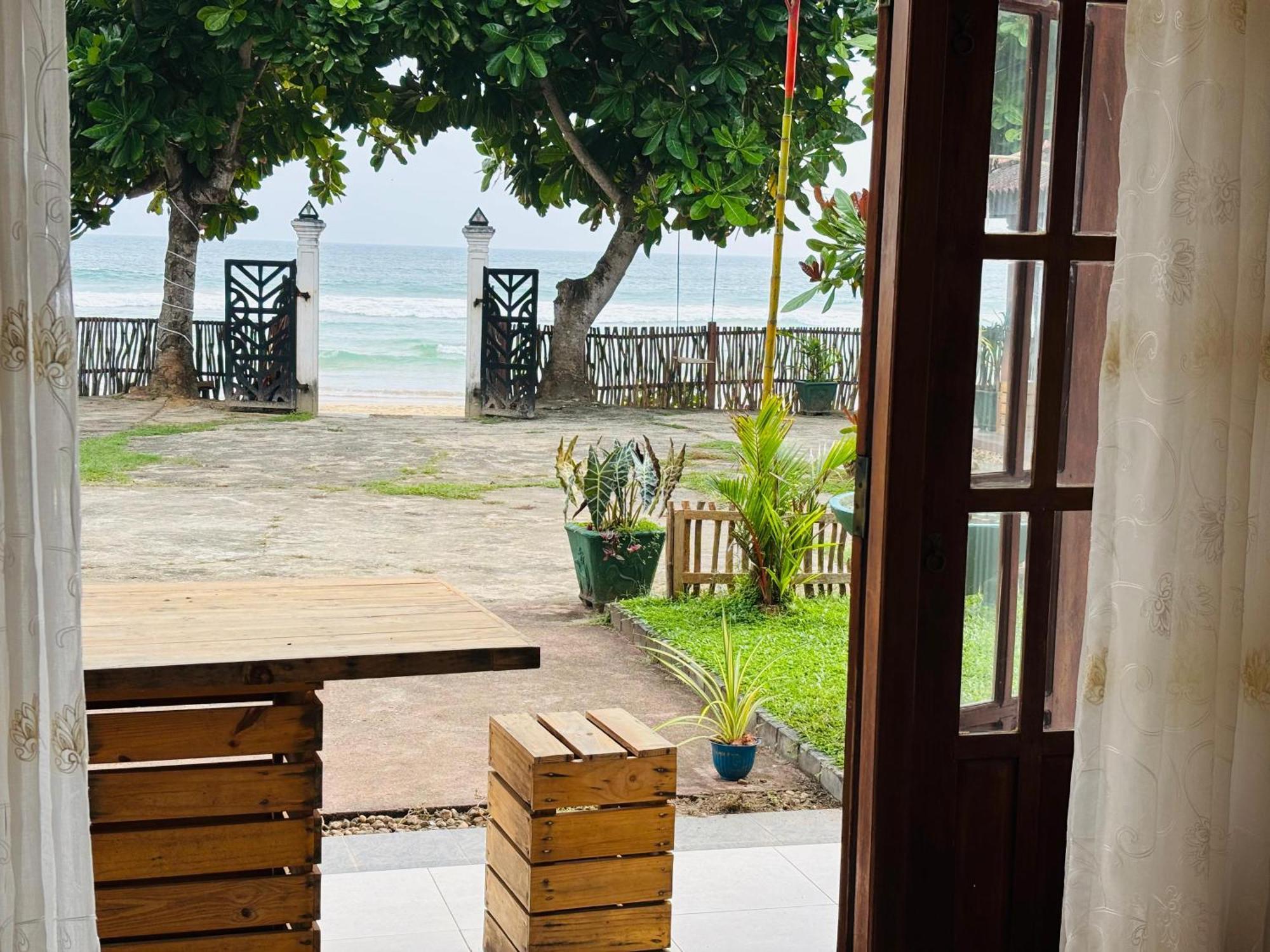 Balance Beach Resort Dikwella Phòng bức ảnh