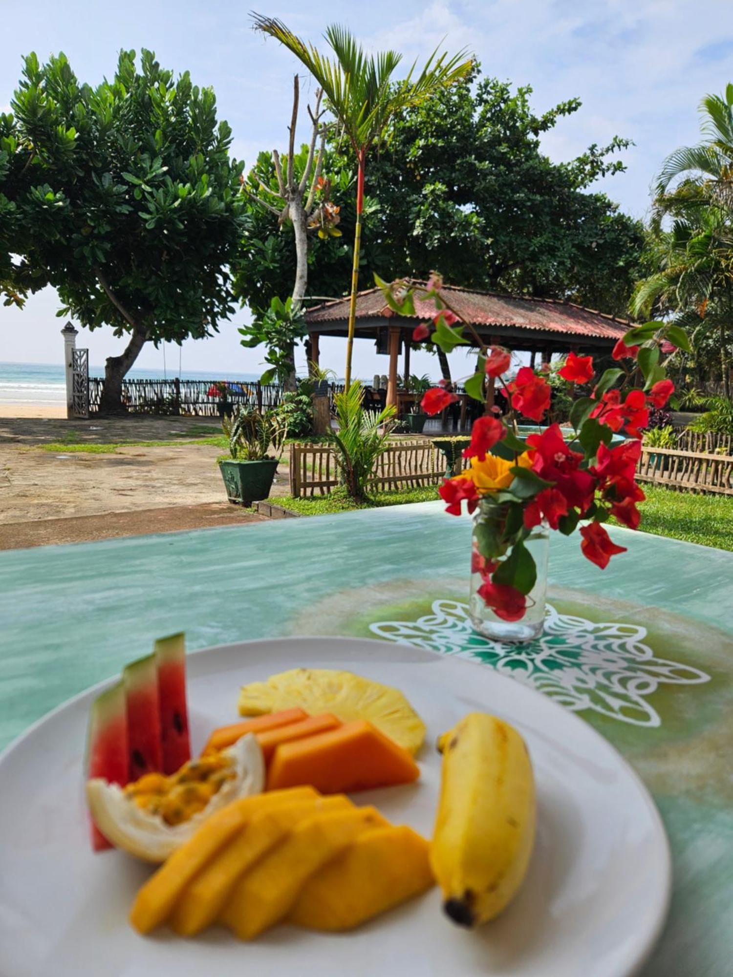 Balance Beach Resort Dikwella Ngoại thất bức ảnh