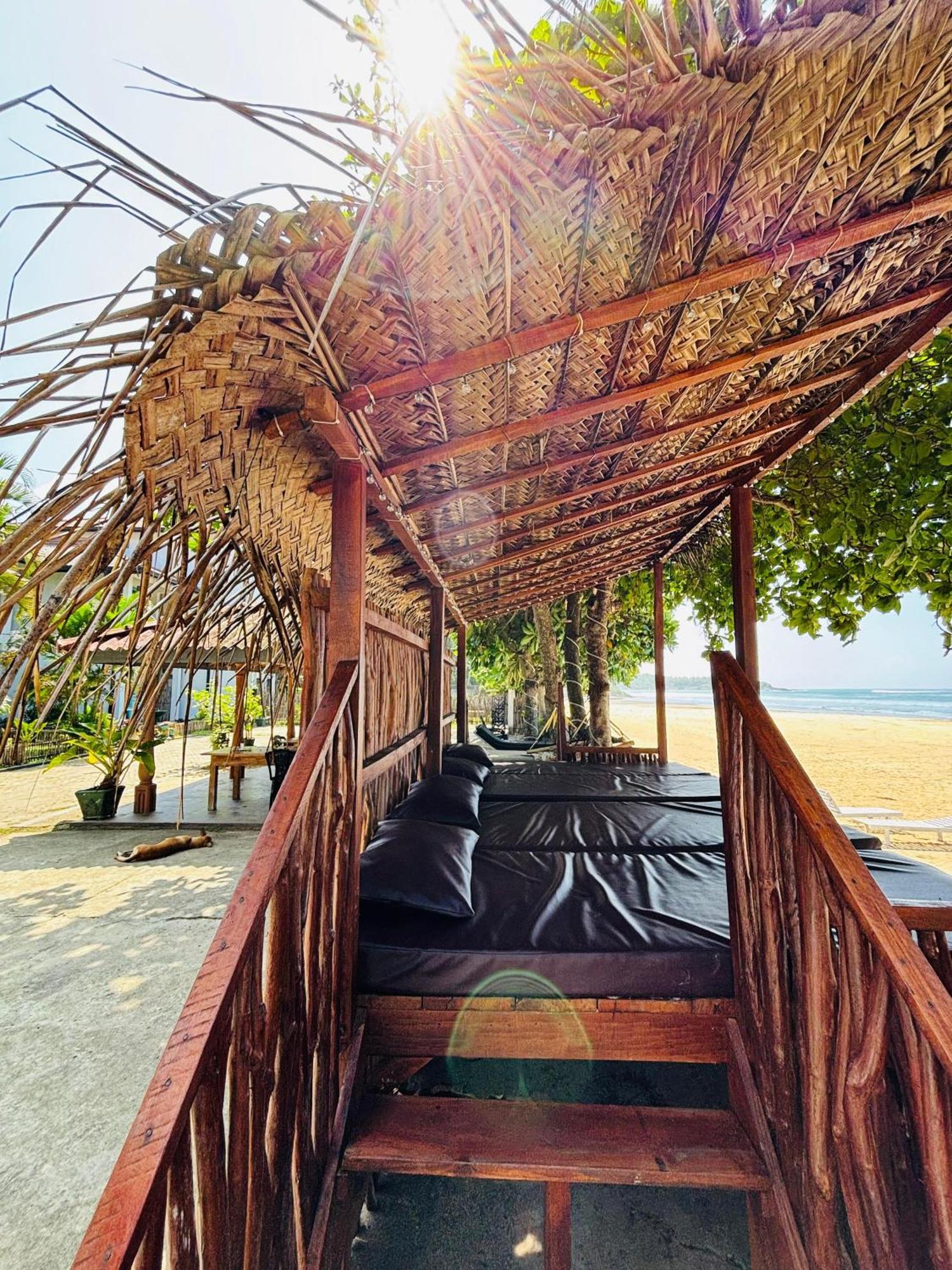 Balance Beach Resort Dikwella Ngoại thất bức ảnh